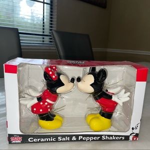 Ceramic Mickey and Minnie salt and pepper shaker